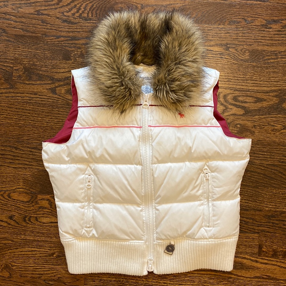 Abercrombie & Fitch White Down Vest Size L